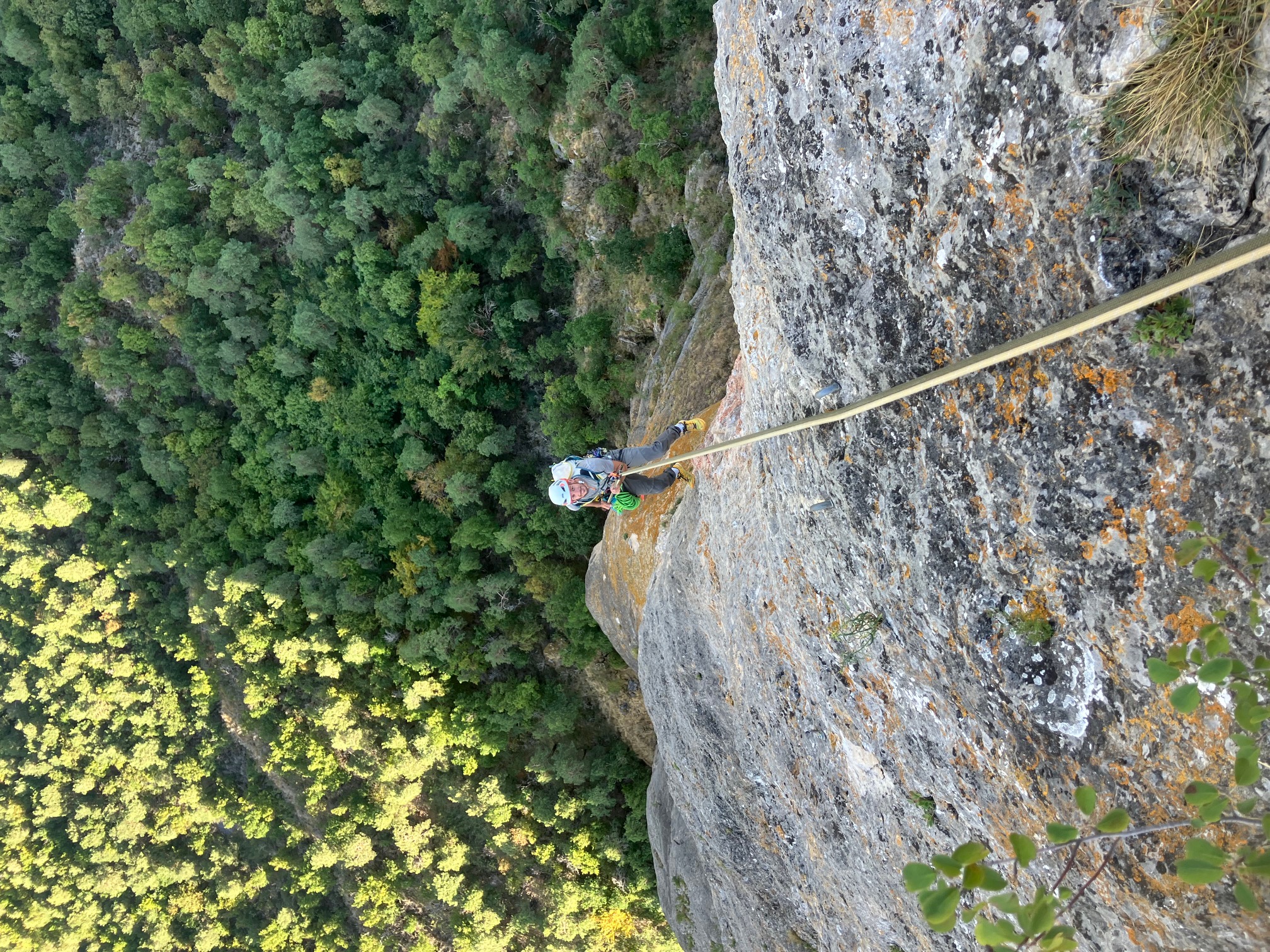 Lèo attaque les rappels du Curve ... gazeux !